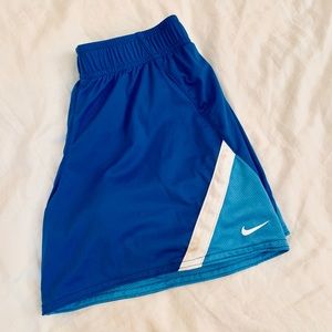 NIKE BASKETBALL SHORTS